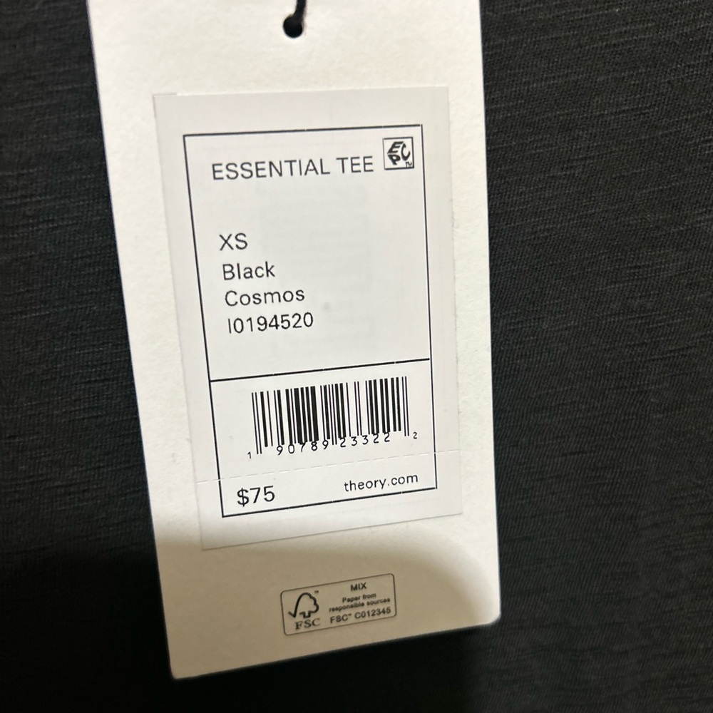 Theory Essential Tee - Black